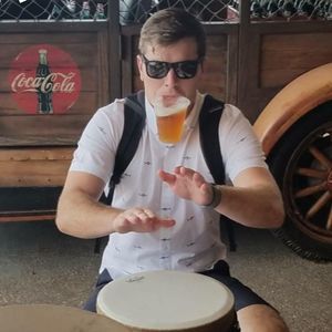 Meet your Posher, Tom